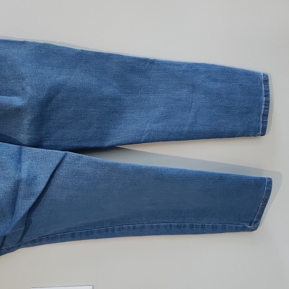 New Women's Fashion Nova All The Booty Ripped Skinny Jeans sz 16 destroyed NWT - Picture 4 of 4